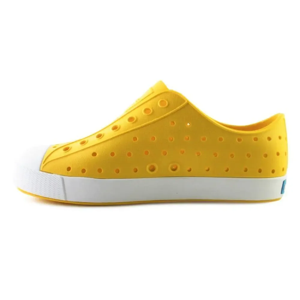 Native Kids Crayon Yellow Shell White Jefferson Size 4
